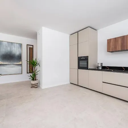 Brand New Laguna Dubrovnik * Затон